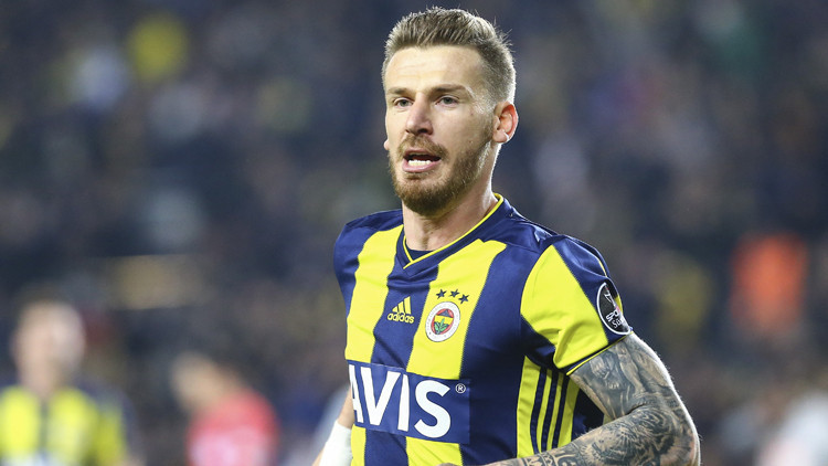 Fenerbahçede sakatlık şoku 2-3 hafta sahalardan uzak kalacak Fenerbahçede sakatlık şoku 2-3 hafta sahalardan uzak kalacak