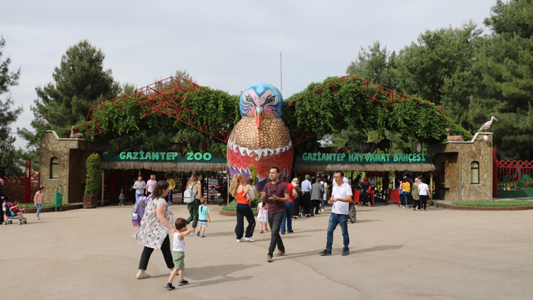 Türkiyenin en büyüğü... İlk günden 125 bin ziyaret etti Türkiyenin en büyüğü... İlk günden 125 bin ziyaret etti