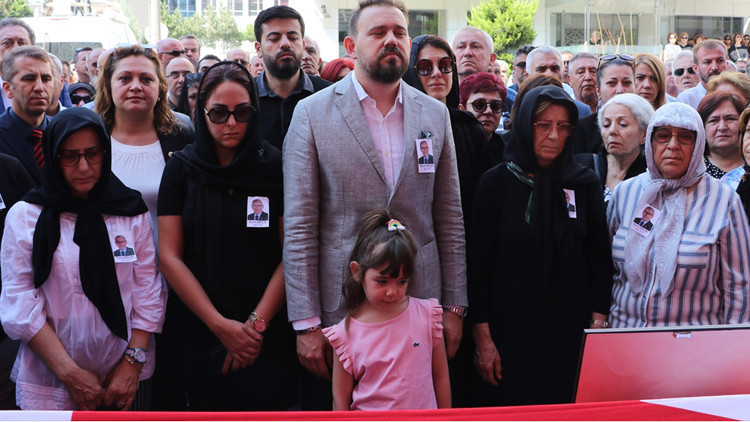 Hayatını kaybeden CHP Denizli Milletvekili Kazım Arslan için tören