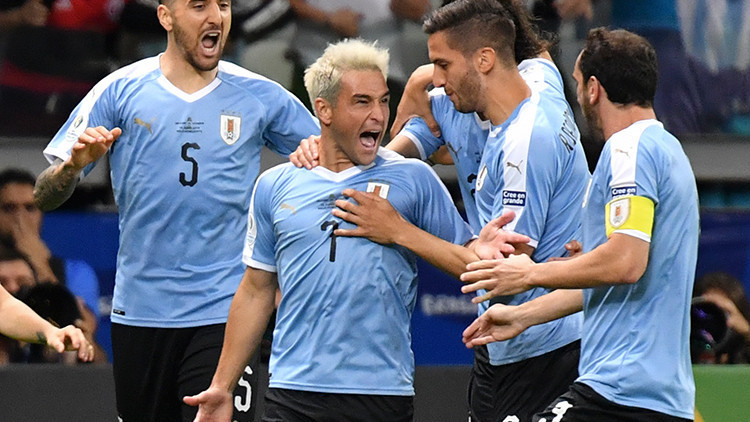 Uruguay Ekvadoru farklı geçti Uruguay Ekvadoru farklı geçti