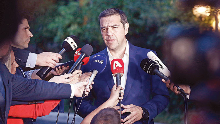 Çipras’a ‘seçim şovu’ eleştirisi