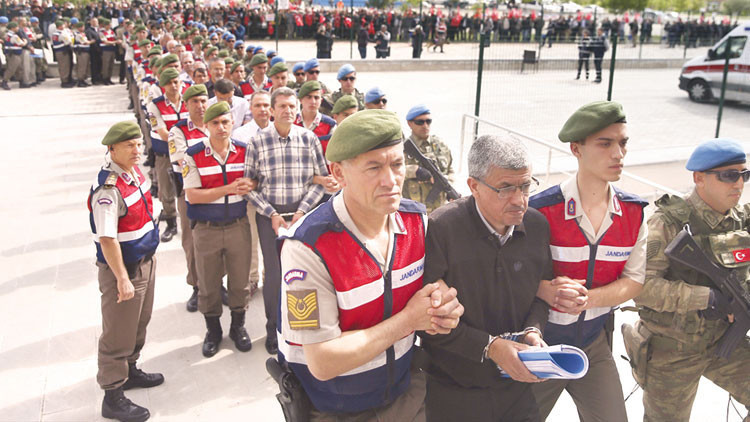 Darbe Konseyine 141er müebbet