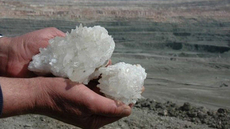 Sabancı Üniversitesi yeni bor mineralini dünyaya tanıtıyor