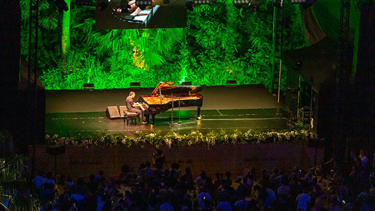 NOTALARLA 3 BİN YILLIK YOLCULUK NOTALARLA 3 BİN YILLIK YOLCULUK