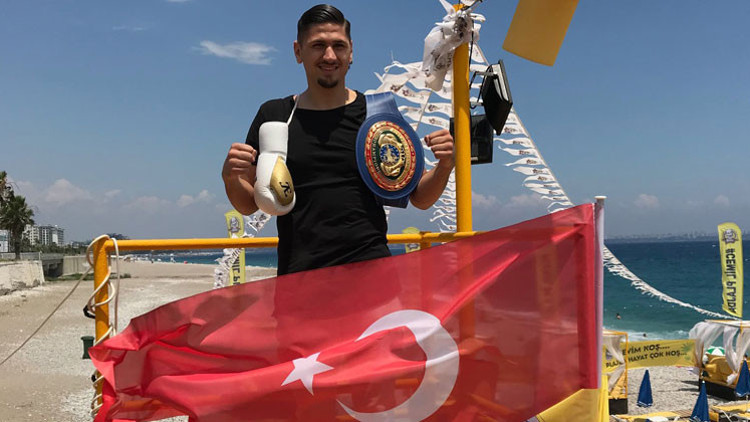 Emre Çukur’a rakip dayanmıyor