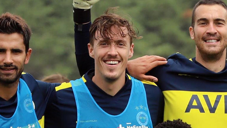 Max Kruse Türkçeyi Ezelden öğreniyor Max Kruse Türkçeyi Ezelden öğreniyor