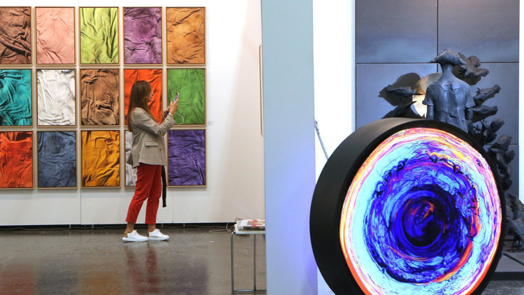 ‘Contemporary Istanbul’ gün sayıyor