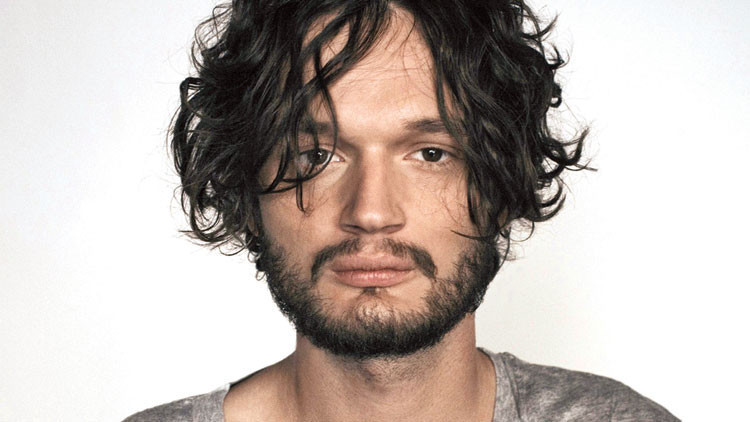 ‘Dark’tan çıktı MIX’e geliyor ‘Dark’tan çıktı MIX’e geliyor