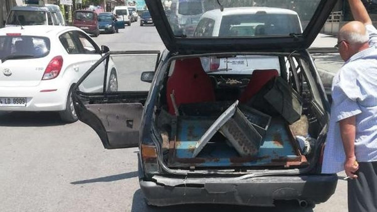 Sulama kanalı kapağı hırsızları, kovalamacayla yakalandı Sulama kanalı kapağı hırsızları, kovalamacayla yakalandı