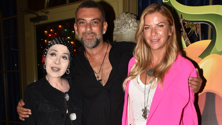 Akkaya’ya sürpriz parti Akkaya’ya sürpriz parti