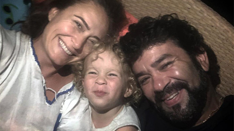 Her şey sevmekle başlar Her şey sevmekle başlar