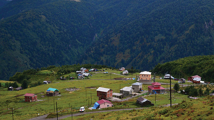 Haber alınamıyor İstanbuldan Rizeye tatile gelmişlerdi...
