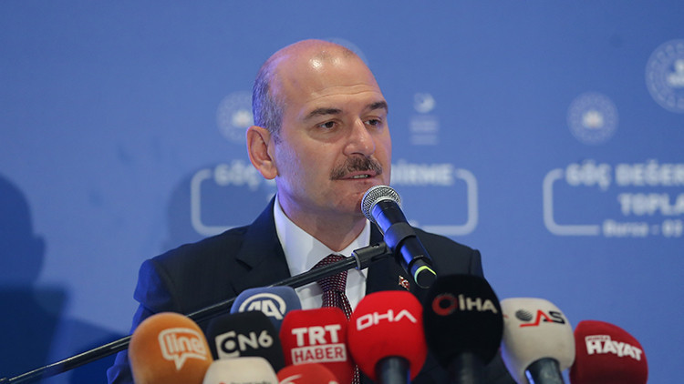 Türk bayrağına tahammül edemeyenlere karşı duruşumuz nettir Türk bayrağına tahammül edemeyenlere karşı duruşumuz nettir
