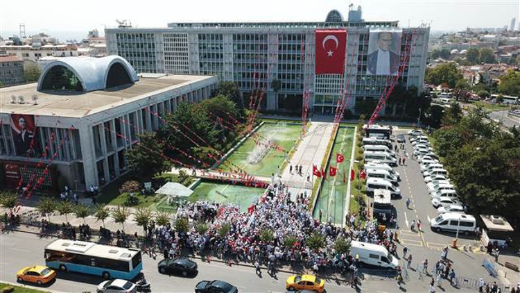 İBBde işten çıkarılan işçilere destek ziyaretleri İBBde işten çıkarılan işçilere destek ziyaretleri
