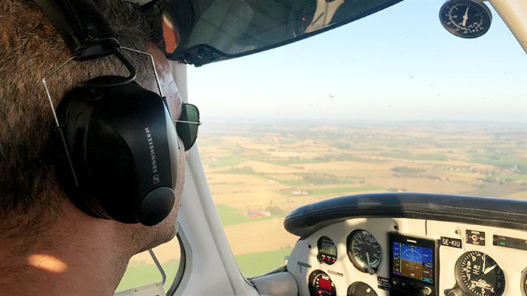Antalya’da garsondu, İsveç’te pilot oldu Antalya’da garsondu, İsveç’te pilot oldu