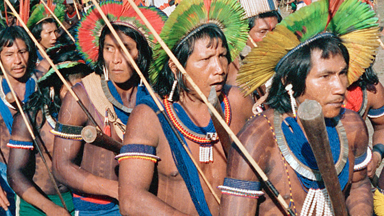 Amazonun düşman kabileleri ormanları kurtarmak için birleşti