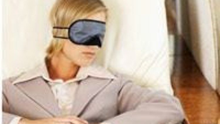 Uçak yolculuklarından fiziksel olarak etkilenmemek mümkün