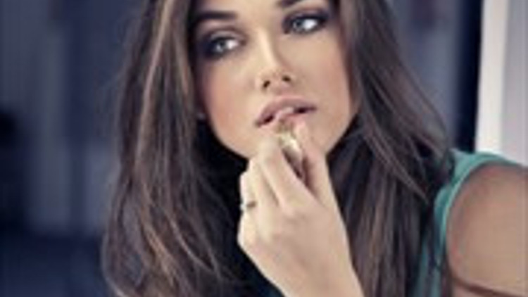 Adım Adım Pratik Makyaj