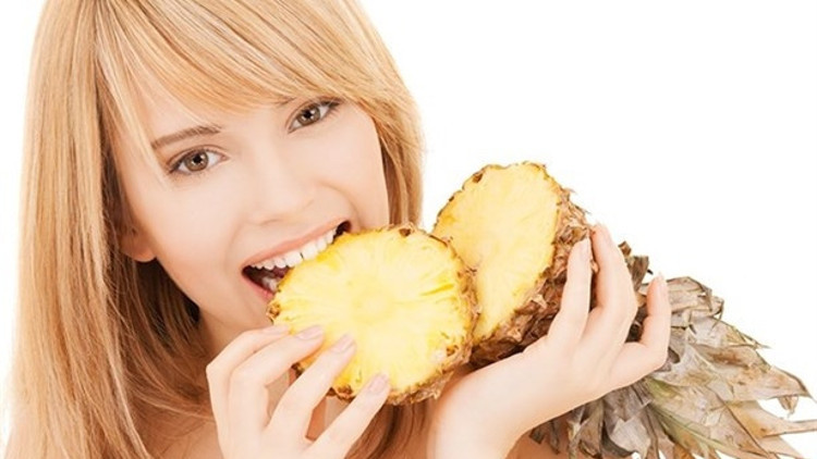 Ananas Ödemi Hurma Tatlı Krizlerini Önlüyor