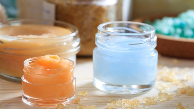 Yağlı Ciltler İçin Ev Yapımı Nemlendirici Tarifi