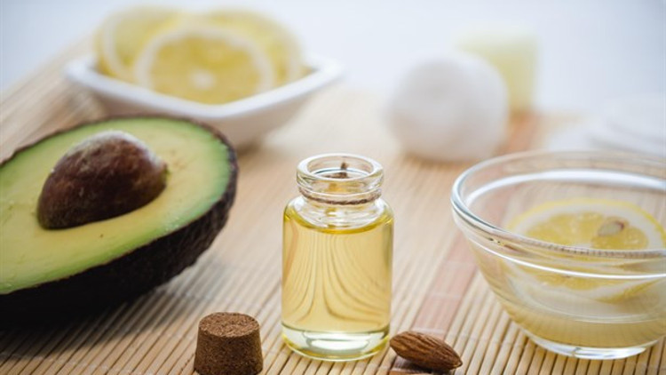 Parlak Saçlar İçin Avokado Maskesi Tarifi Parlak Saçlar İçin Avokado Maskesi Tarifi