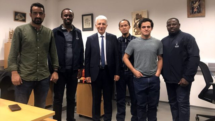 Türk bilim adamı Birleşmiş Milletler Üniversitesinde ders verdi Türk bilim adamı Birleşmiş Milletler Üniversitesinde ders verdi