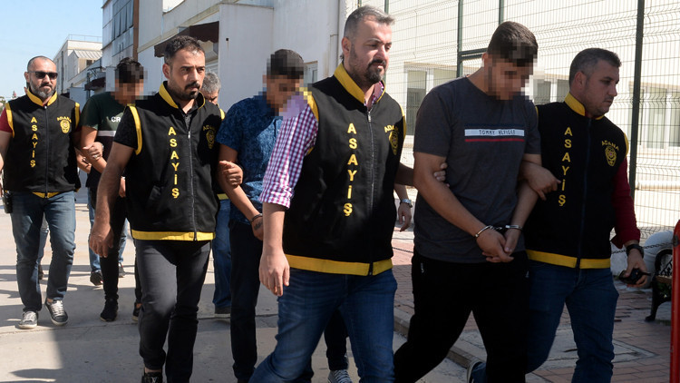 Adanadaki provokasyonla ilgili yeni gelişme Gözaltı sayısı 138e çıktı... Adanadaki provokasyonla ilgili yeni gelişme Gözaltı sayısı 138e çıktı...