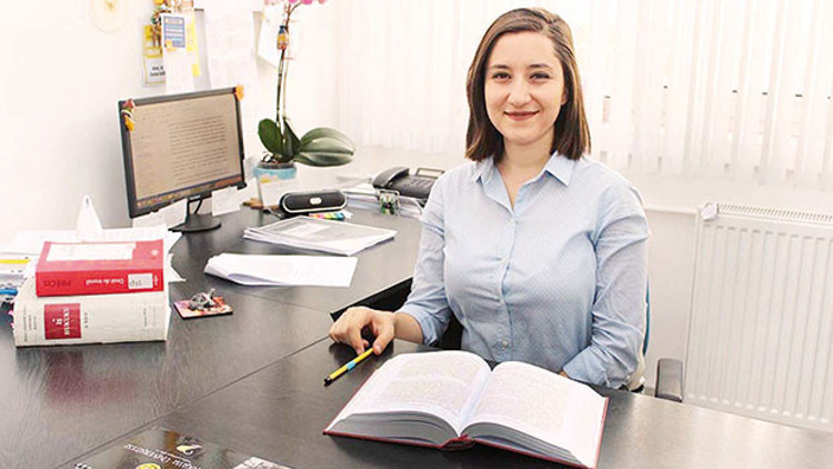Babanın isyanı: Bir aynaya bir kızıma bak