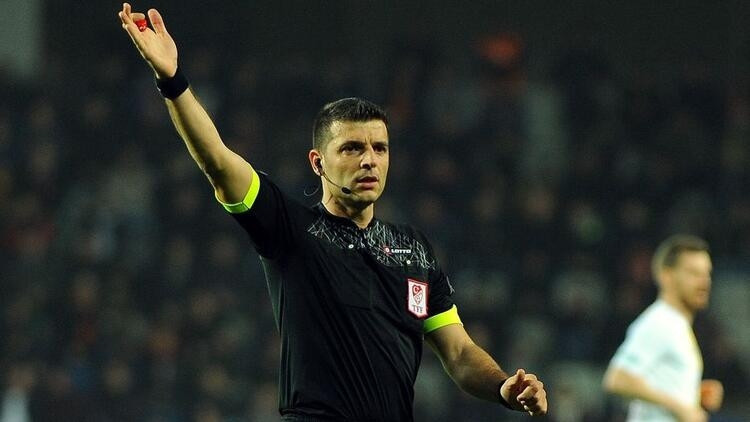 UEFAdan hakem Ümit Öztürke görev