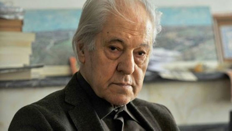 Yazar Nuri Pakdil, hastaneye kaldırıldı