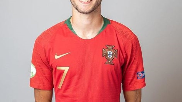 Portekizliler duyurdu, taraftarlar Instagrama koştu