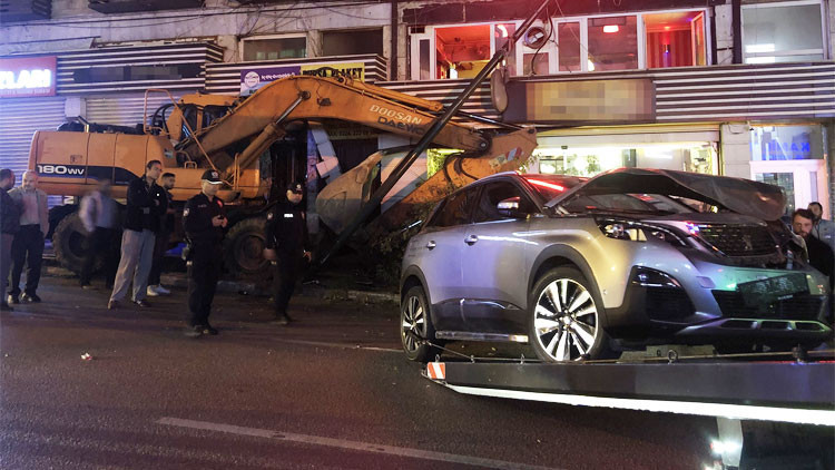 Bursada freni boşalan iş makinesi dehşet saçtı
