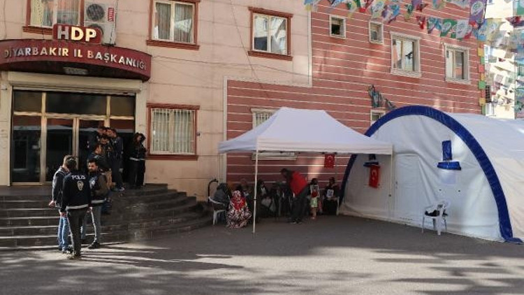 HDP önündeki eylemde 65inci gün