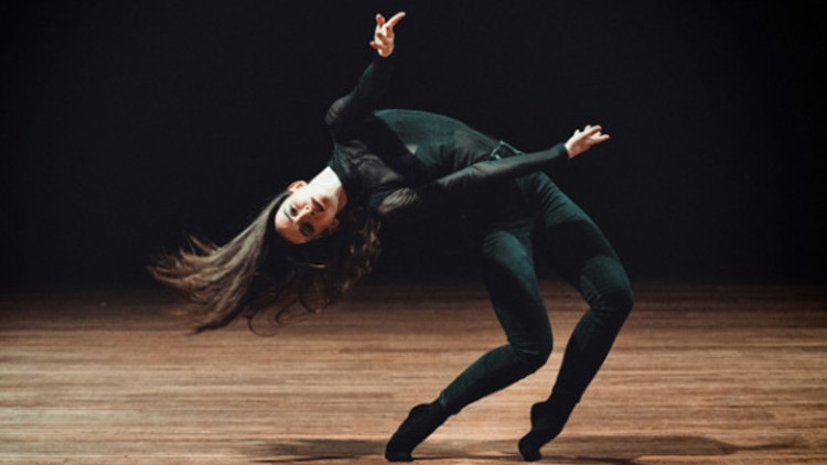 MDTist ten Dans Ana-Log gösterisi MDTist ten Dans Ana-Log gösterisi