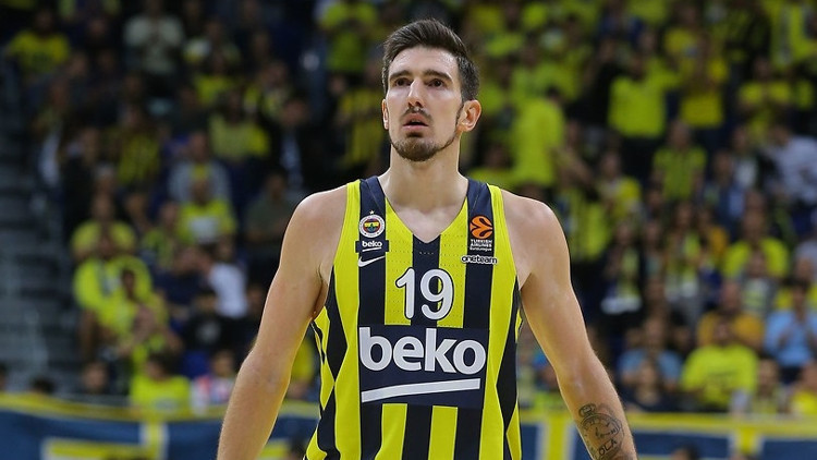 Nando De Colo’ya büyük onur