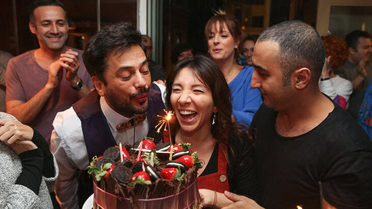 Meltem Yılmazkaya yeni yaşına sette girdi
