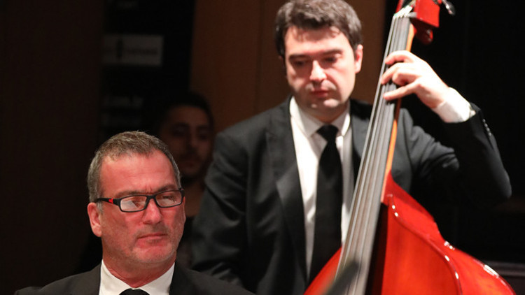 Senfonik  caz gecesi