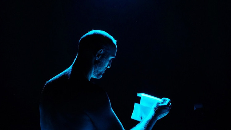 Yalnızlığı X kabul edersek... Yalnızlığı X kabul edersek...