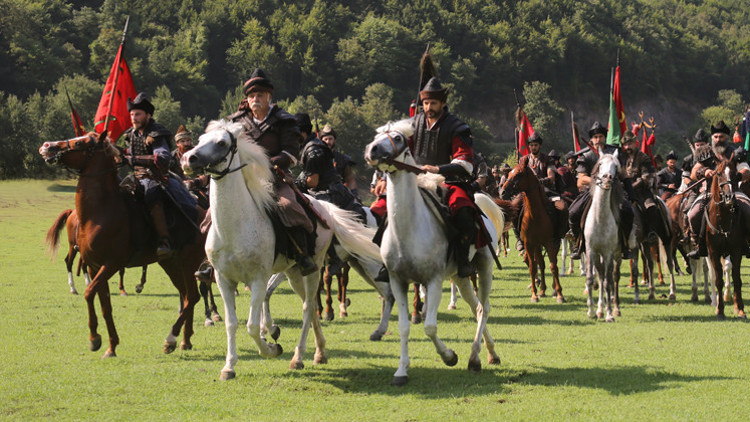 Türkler Geliyor: Adaletin Kılıcı 1 haftada 18 milyon izlendi Türkler Geliyor: Adaletin Kılıcı 1 haftada 18 milyon izlendi