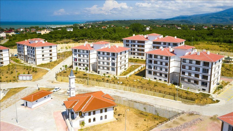 Sosyal konutlar Konyanın hangi ilçelerinde yapılacak TOKİ Konyada yapılacak konutların ilçelerini duyurdu