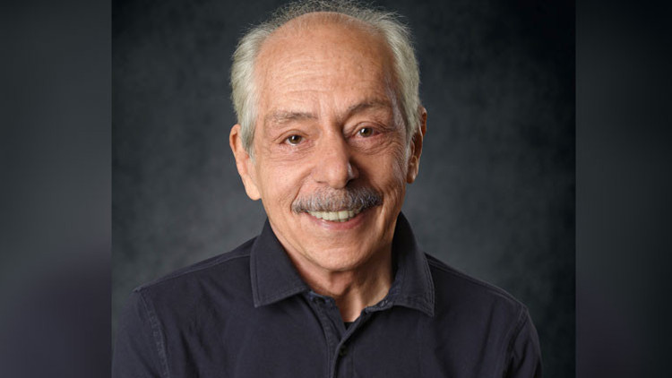 Genco Erkal’a Nürnberg’de ‘Onur Ödülü’