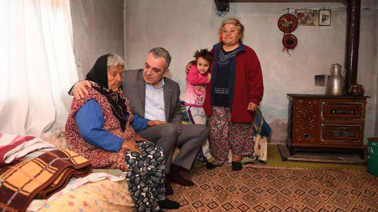 Alzheimer hastası yaşlı kadının evi tamamen yenilenecek