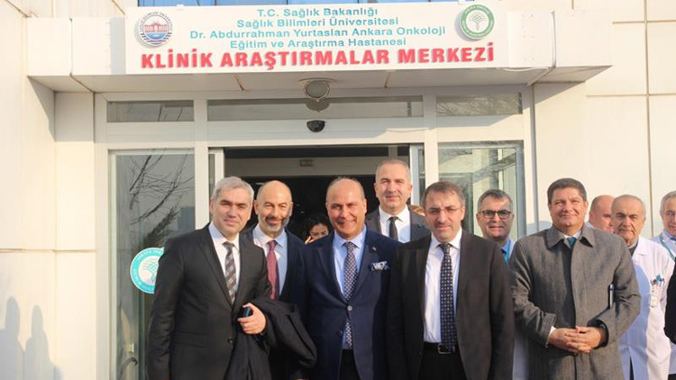 Destek ve  inanmak lazım