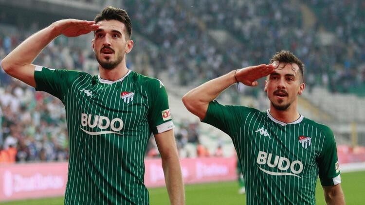 Bursaspor, Onurcan Piri ile yollarını ayırdı