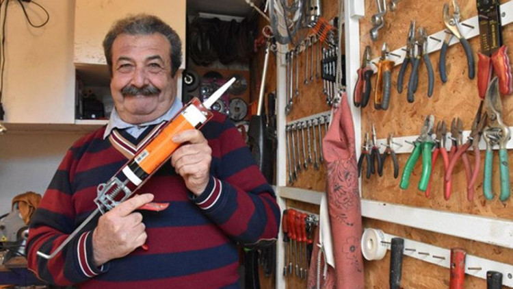 Kel Mahmutu hatırlatsın diye saçlarını kazıtmış