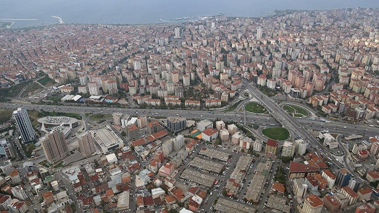 Deprem sonrası riskli yapılara ilişkin bilgi almak isteyenler ALO 181i arıyor