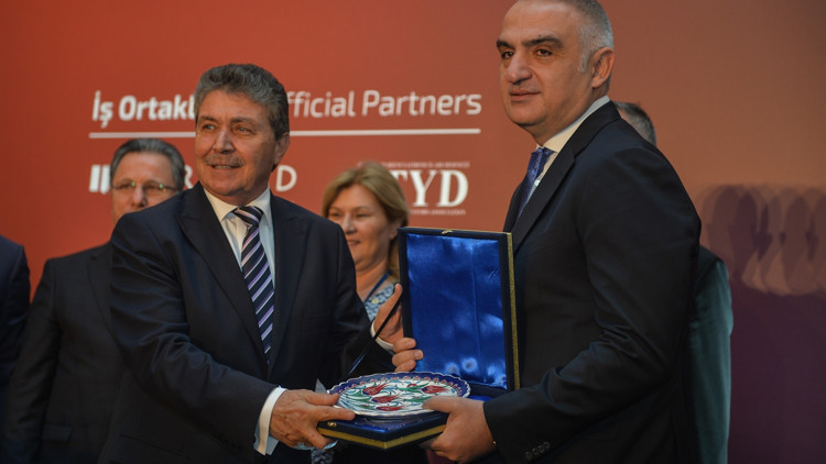 Bakan Ersoy: Birkaç hafta içinde biz de eylem planlarımızı açıklayacağız Bakan Ersoy: Birkaç hafta içinde biz de eylem planlarımızı açıklayacağız
