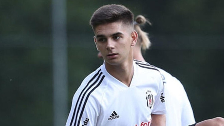 Beşiktaşın transferi Ajdin Hasic kimdir kaç yaşında Hangi takımlarda oynadı Beşiktaşın transferi Ajdin Hasic kimdir kaç yaşında Hangi takımlarda oynadı