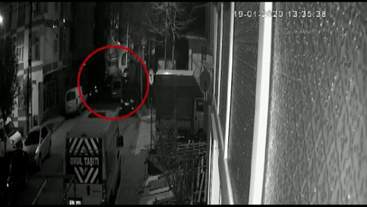 Bağcılarda panelvandan hırsızlık kamerada