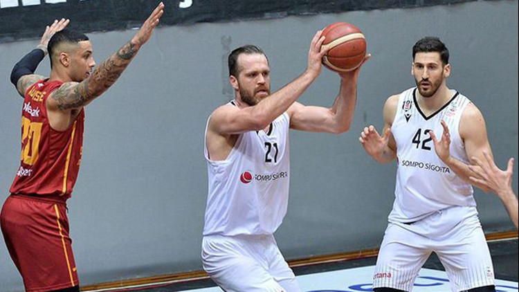 Oğuz Savaştan itiraf: Maaşları 2.5 geriden alıyoruz | Beşiktaş Haberleri